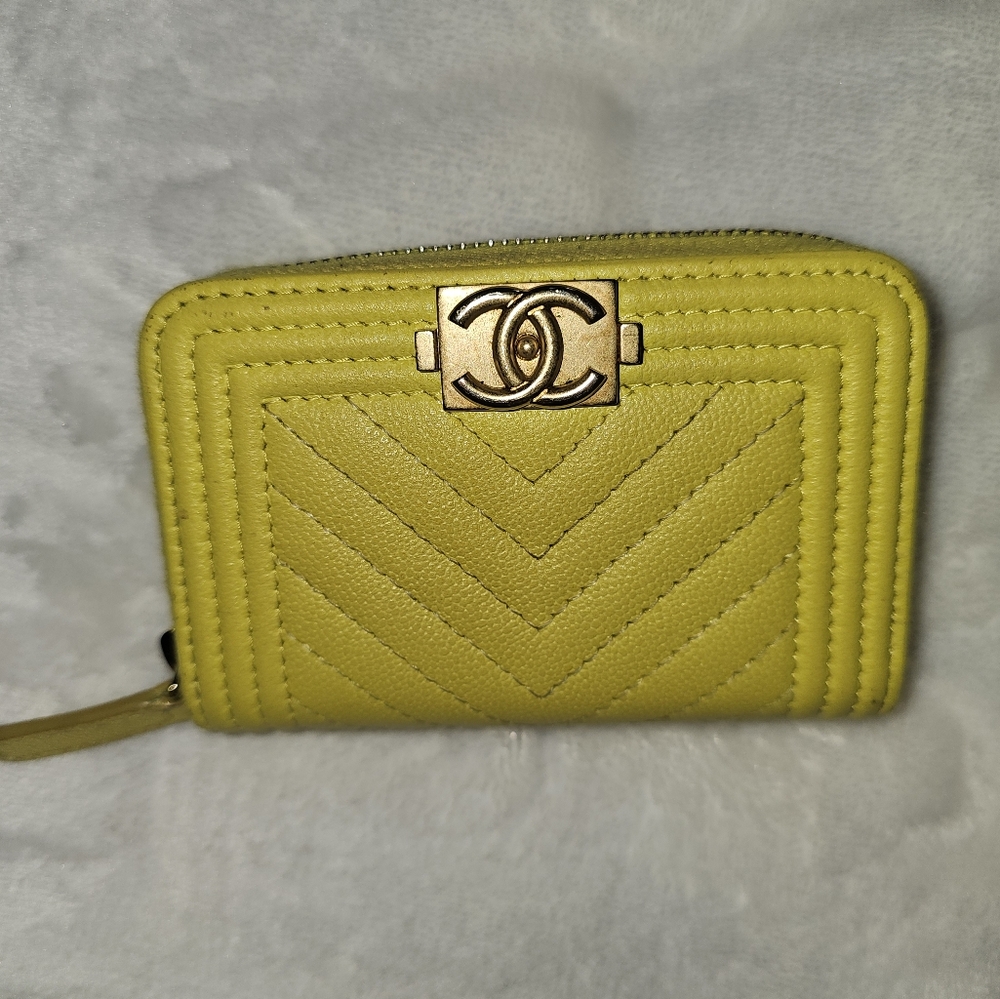 Chanel Zipped Card Holder